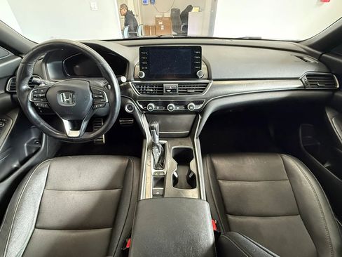Used 2019 Honda Accord Sport image 7