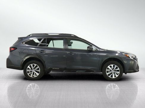 Used 2024 Subaru Outback Premium AWD/4WD image 6