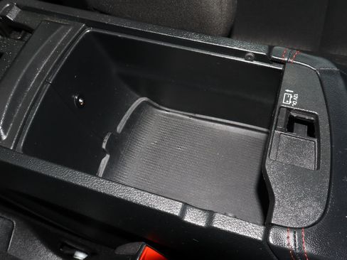 Used 2025 Dodge Durango GT AWD/4WD image 26