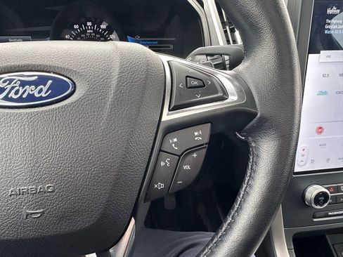 Used 2023 Ford Edge SEL w/ Convenience Package image 16