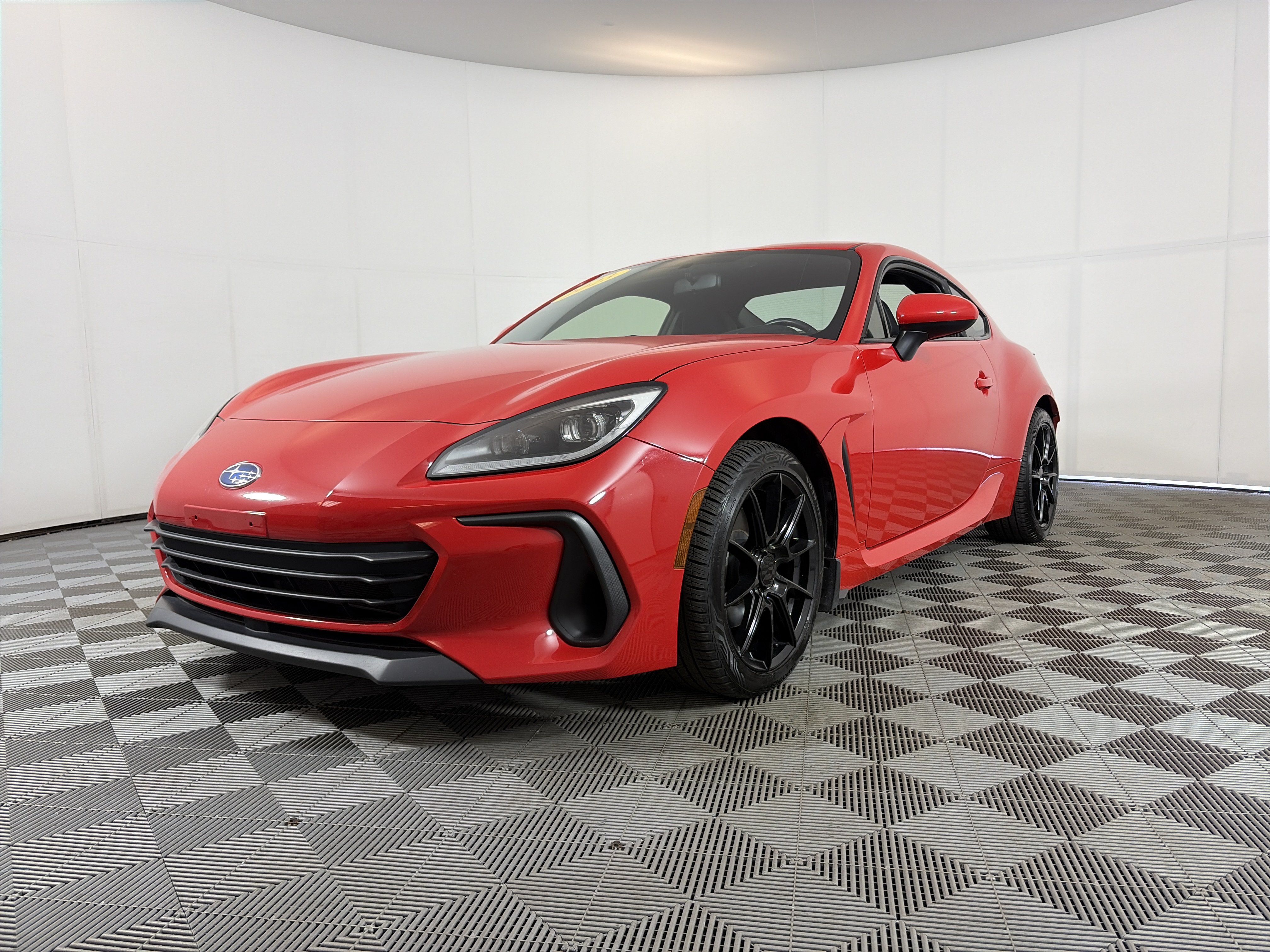 Used 2023 Subaru BRZ Limited RWD image 2