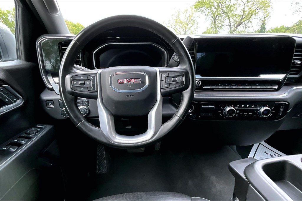 Used 2025 GMC Sierra 1500 SLT RWD image 7