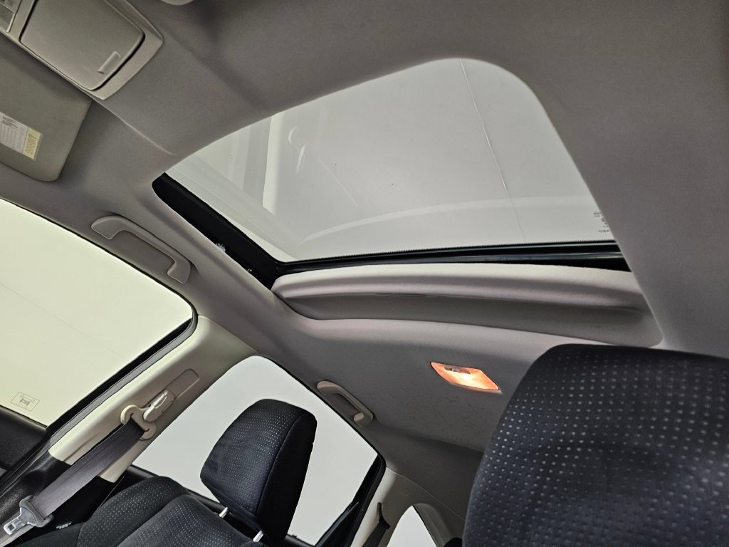 Used 2012 Honda CR-V EX image 24