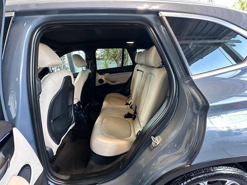 Used 2020 BMW X1 xDrive28i w/ Convenience Package AWD/4WD image 10