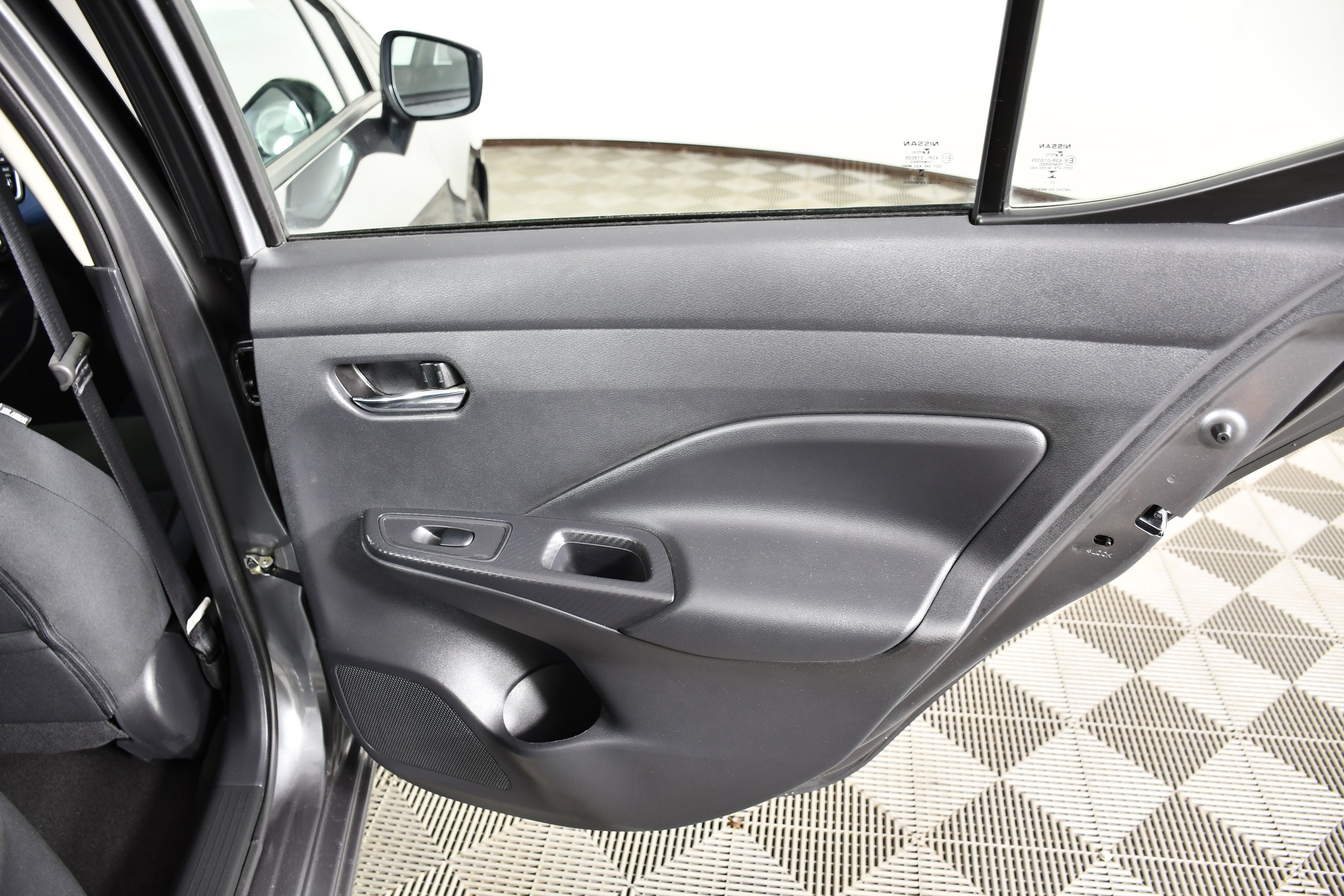 Used 2025 Nissan Versa SV w/ Trunk Package FWD image 40