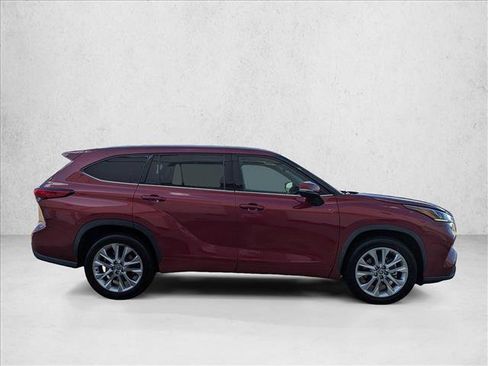 Used 2020 Toyota Highlander Limited image 4