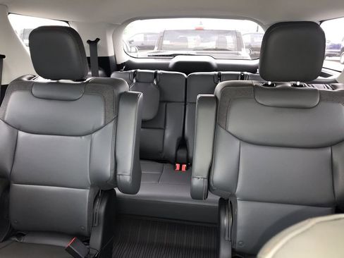 New 2026 Ford Explorer Active w/ Active Comfort Package RWD image 22