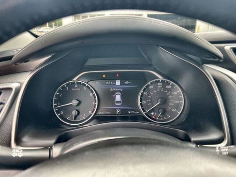 Used 2019 Nissan Murano Platinum w/ Cargo Package image 12