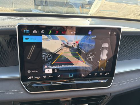 New 2026 Volkswagen Tiguan SE image 20