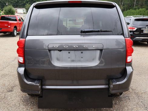 Used 2017 Dodge Grand Caravan SE w/ Power Window Group FWD image 15