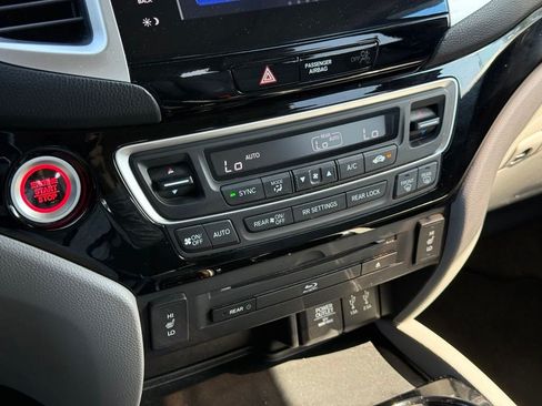 Used 2016 Honda Pilot Touring image 33