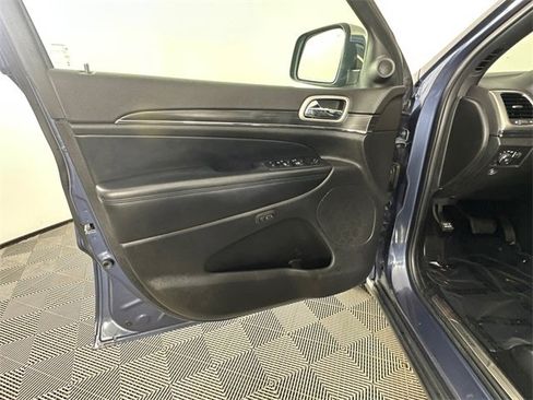 Certified 2020 Jeep Grand Cherokee Limited image 17