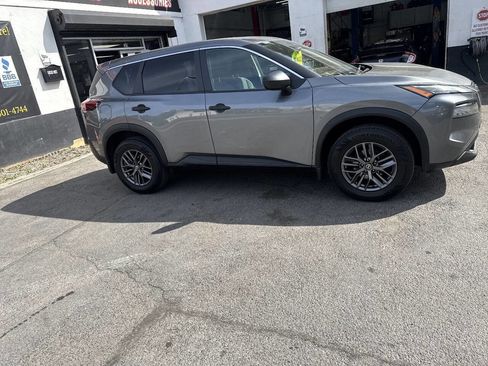 Used 2021 Nissan Rogue S AWD/4WD image 4