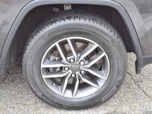 Used 2021 Jeep Grand Cherokee Limited w/ Luxury Group II image 10