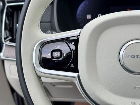 New 2026 Volvo XC90 T8 Ultra image 27