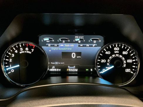 Used 2020 Ford F150 Lariat w/ Equipment Group 502A Luxury AWD/4WD image 14
