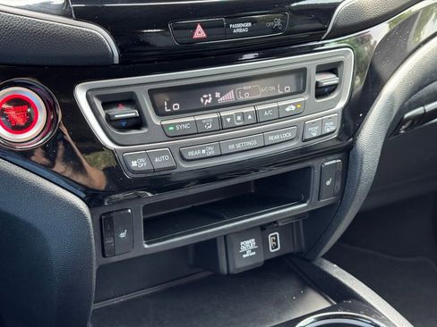 Used 2021 Honda Passport Touring image 29