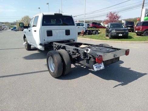 Used 2022 RAM 3500 Tradesman RWD image 5