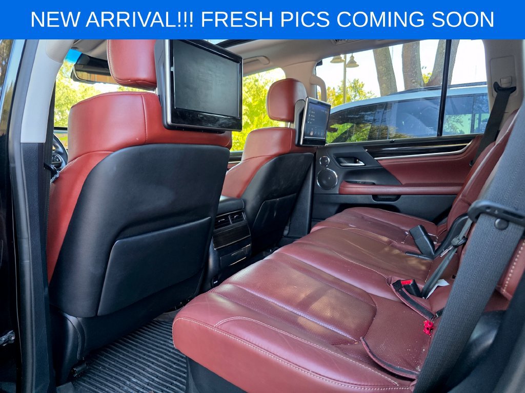 Used 2017 Lexus LX 570 4WD w/ Luxury Package image 14