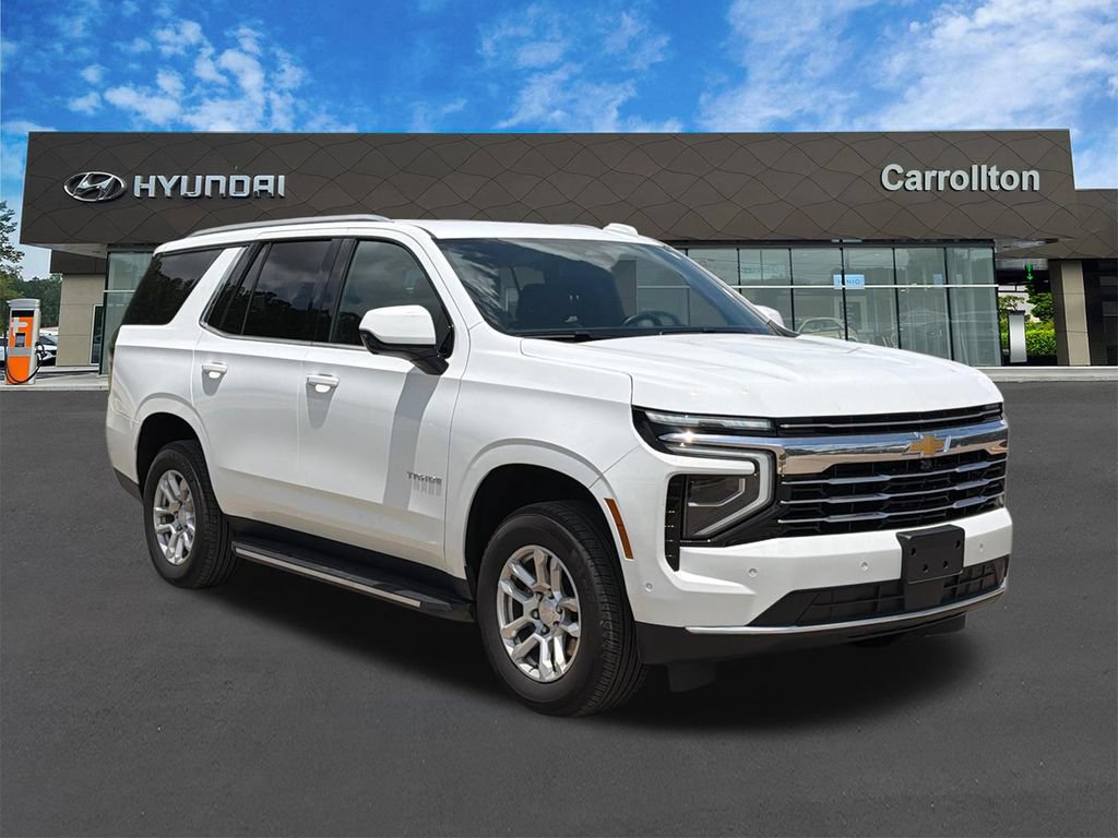 Used 2025 Chevrolet Tahoe LT AWD/4WD image 3