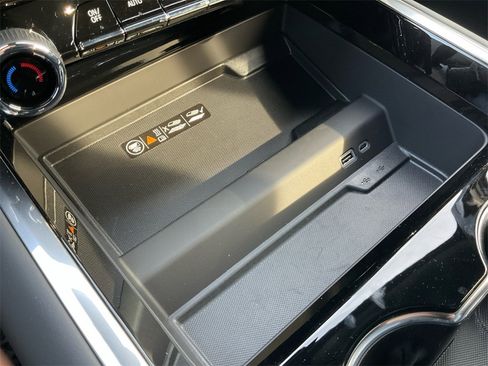 New 2026 Chevrolet Tahoe Premier image 24