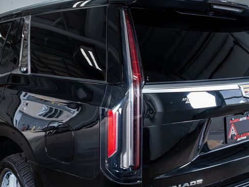 Used 2021 Cadillac Escalade Premium Luxury w/ Driver Assist Tech Package image 21