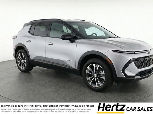 Used 2025 Chevrolet Equinox LT image 1