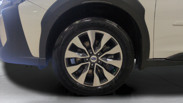 Certified 2025 Subaru Outback Touring AWD/4WD image 27