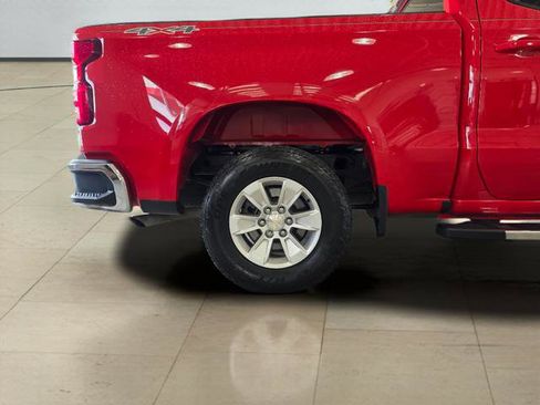 Used 2021 Chevrolet Silverado 1500 LT AWD/4WD image 31