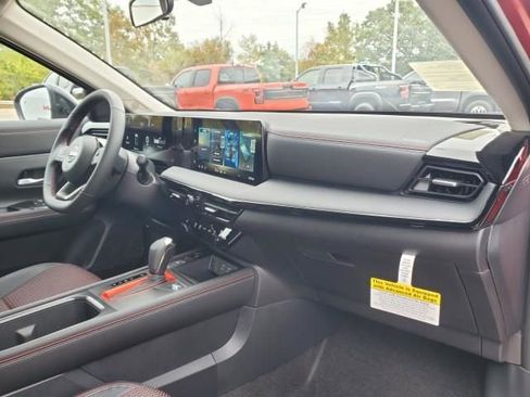 New 2026 Nissan Kicks SR w/ SR Premium Package image 12