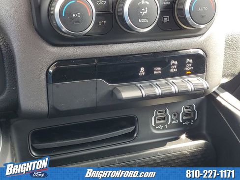 Used 2020 RAM 1500 Big Horn AWD/4WD image 23