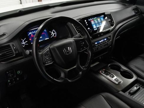 Certified 2023 Honda Passport TrailSport image 3