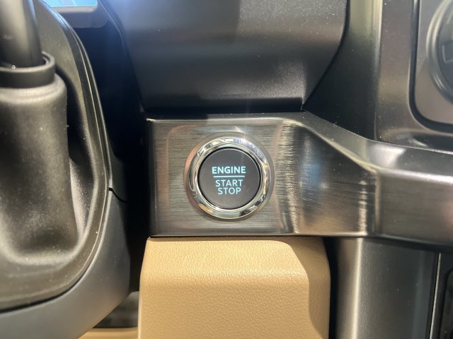 New 2027 Ford F350 Lariat w/ Tremor Off-Road Package AWD/4WD image 16
