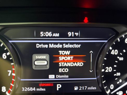 Used 2022 Nissan Pathfinder S FWD image 35