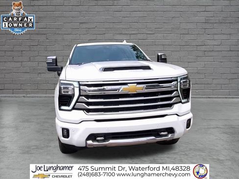 Certified 2024 Chevrolet Silverado 2500 High Country w/ High Country Premium Package AWD/4WD image 3