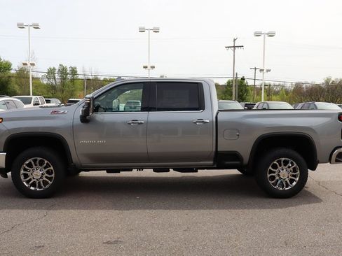 New 2026 Chevrolet Silverado 2500 LTZ w/ LTZ Convenience Package AWD/4WD image 32