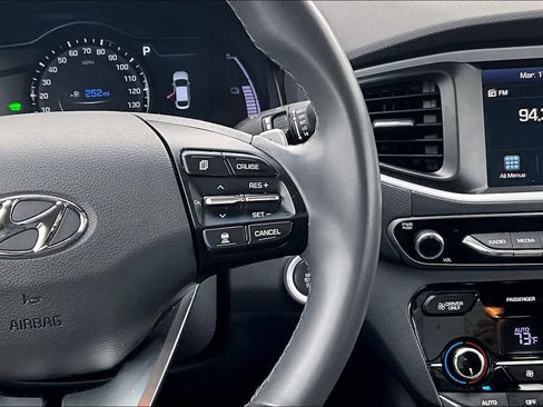 Used 2019 Hyundai Ioniq SEL image 26