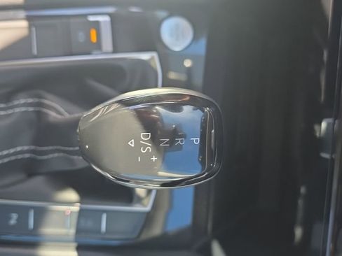 New 2026 Volkswagen Taos SEL AWD/4WD image 22