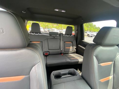 Used 2025 GMC Sierra 2500 AT4 AWD/4WD image 28