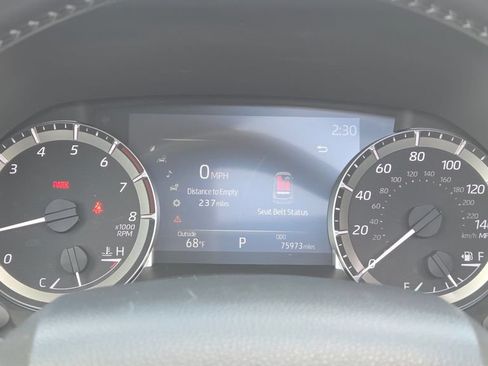 Used 2023 Toyota Highlander XLE FWD image 19