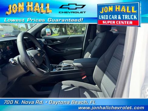 Used 2026 Chevrolet Equinox LT w/ Safety and Technology Package FWD image 18