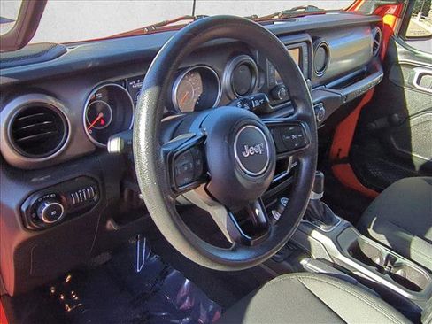 Used 2018 Jeep Wrangler Sport image 10