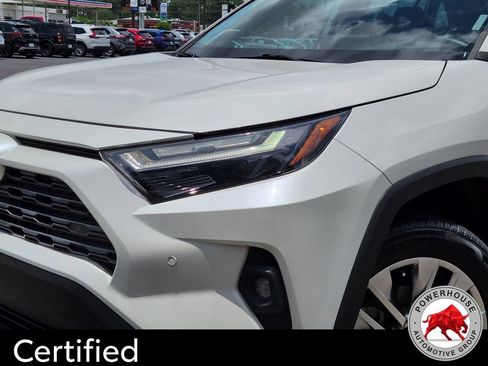 Used 2022 Toyota RAV4 Limited FWD image 11