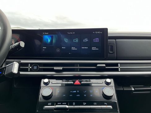 Used 2025 Hyundai Santa Fe SEL image 21