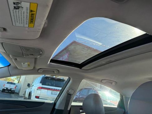 Used 2012 Hyundai Sonata SE w/ Navigation & Sunroof Pkg image 9