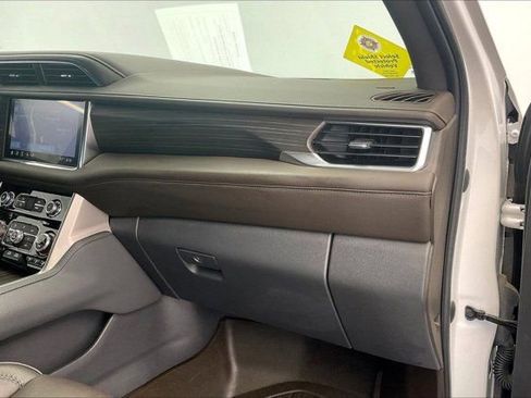 Used 2021 GMC Yukon Denali AWD/4WD image 15