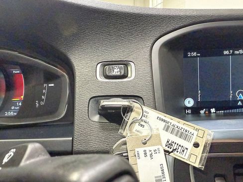 Used 2015 Volvo S60 T5 Premier image 13