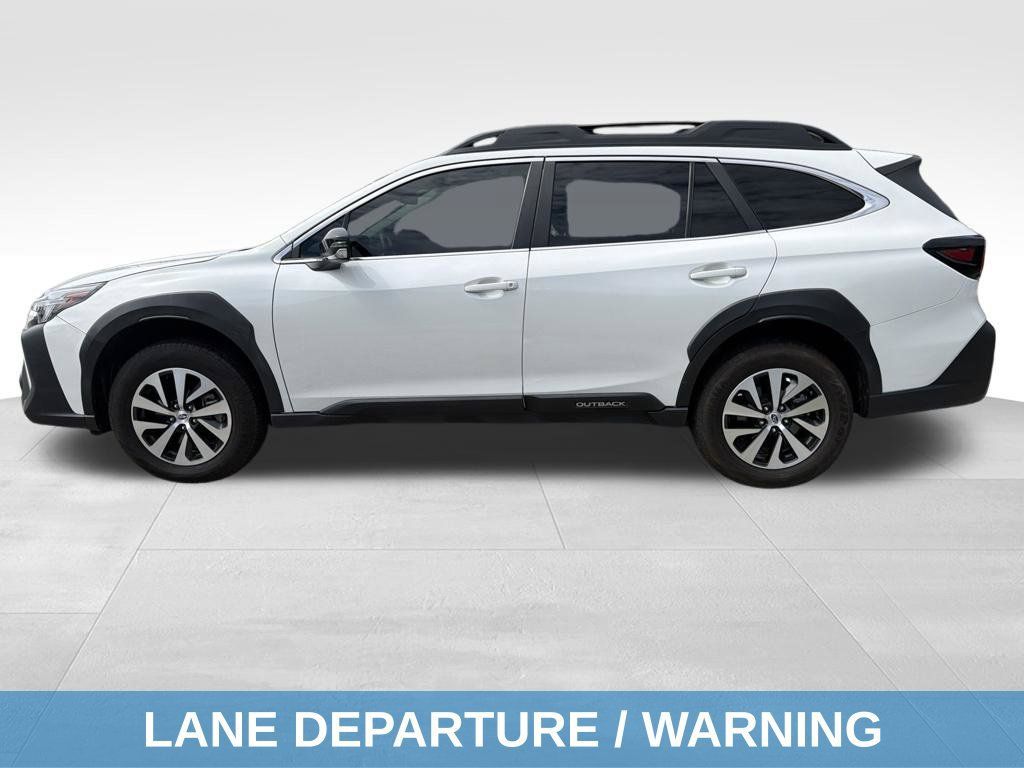 Used 2024 Subaru Outback Premium AWD/4WD image 13