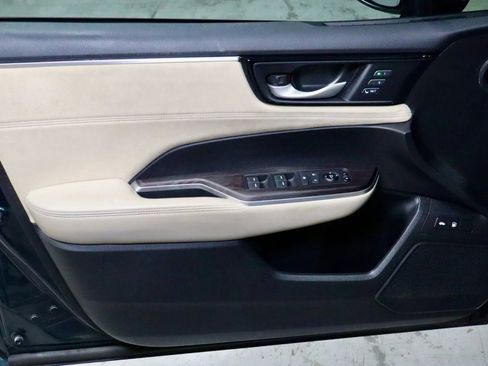 Used 2018 Honda Clarity Touring image 10