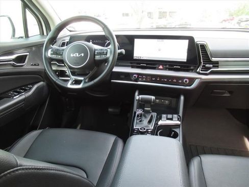 Used 2025 Kia Sportage SX FWD image 13